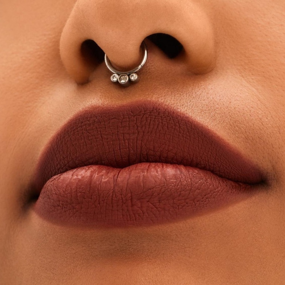 M.A.C COSMETICS Locked Kiss 24HR Lipstick In Sophistry (Deep Warm Brown)